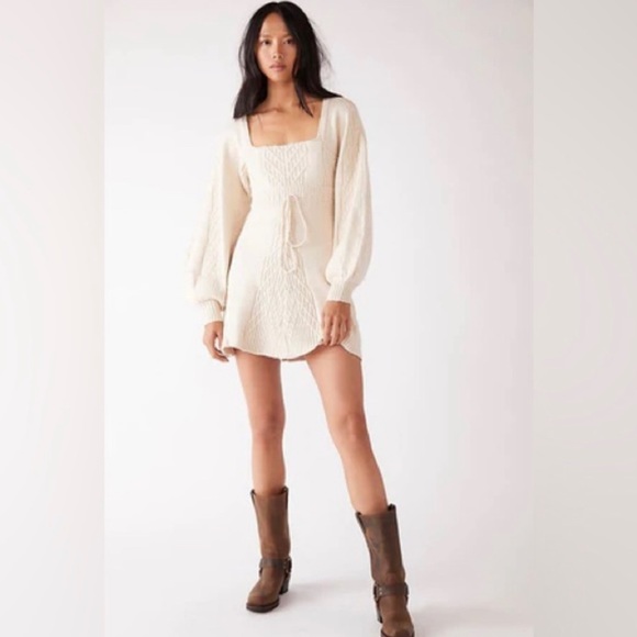 Free People Dresses & Skirts - Free People Emmaline Dress BEAUTIFUL